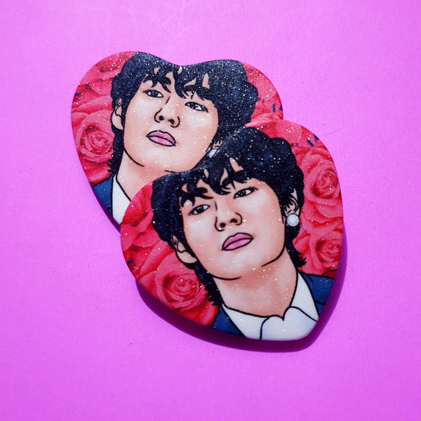 HEART PIN BTS V